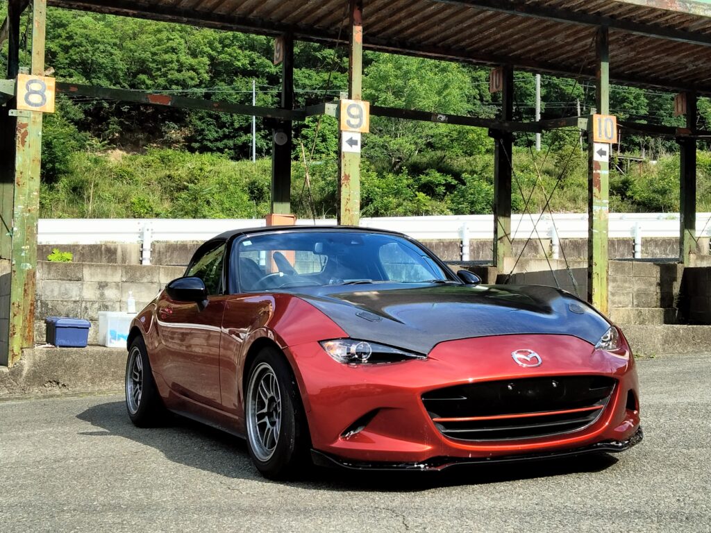 ND5ロードスター カーボンボンネット RPF1RS サーキットピット フロント