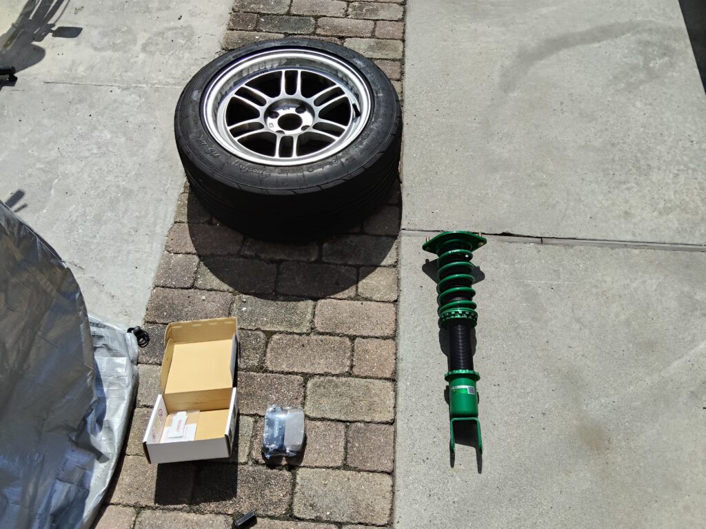 リアの車高調・ブレーキパッド・ホイール準備
