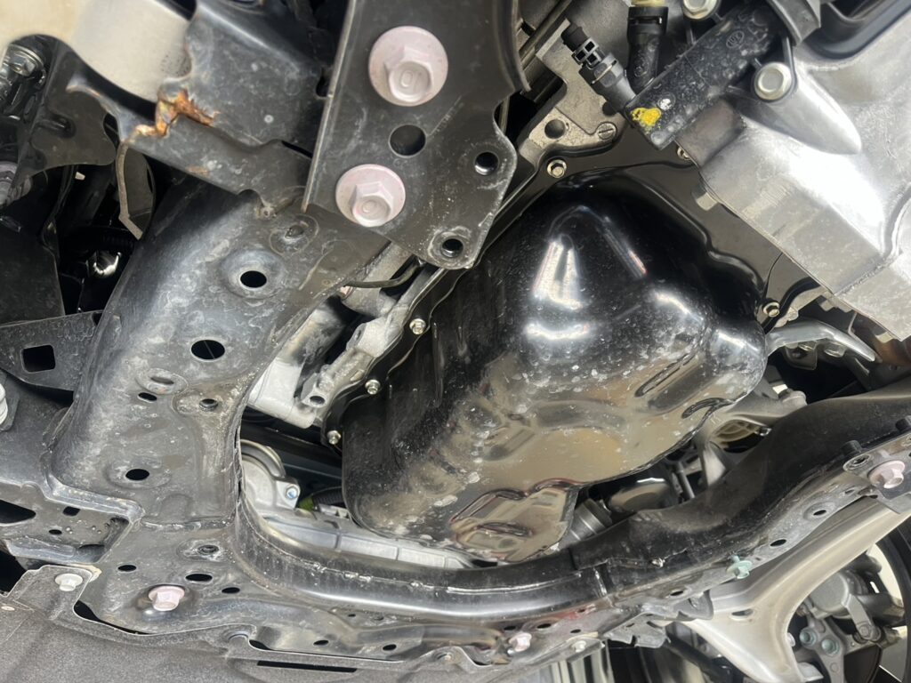 ND5ロードスター 下回り状態確認 フロントロアアーム錆確認