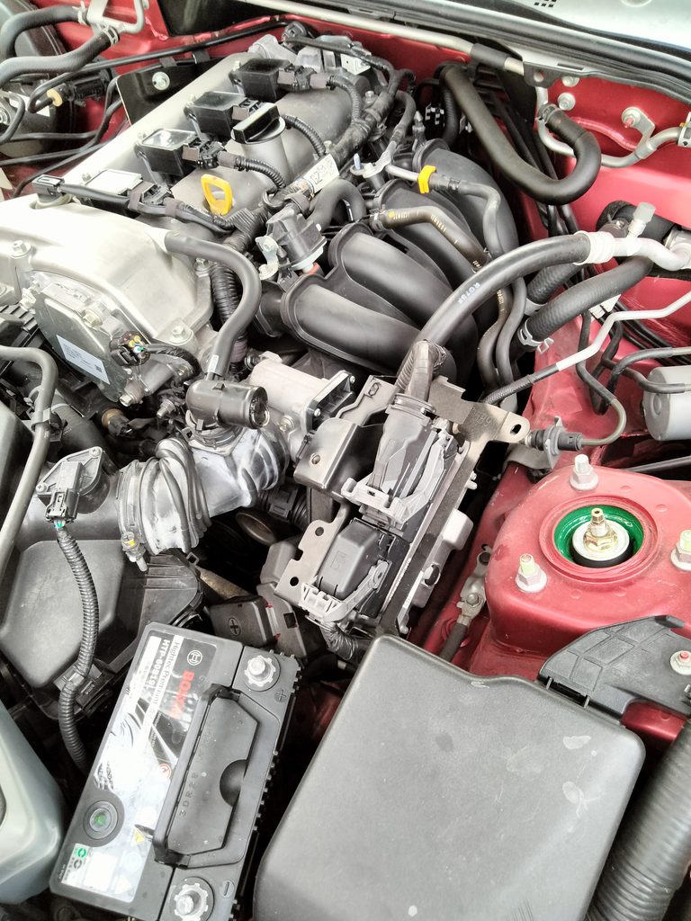 ND5ロードスターに搭載したBOSCHバッテリーと車高調のアッパーマウント
