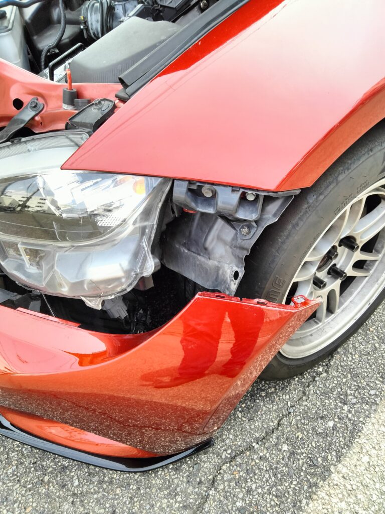 フロント正面損傷