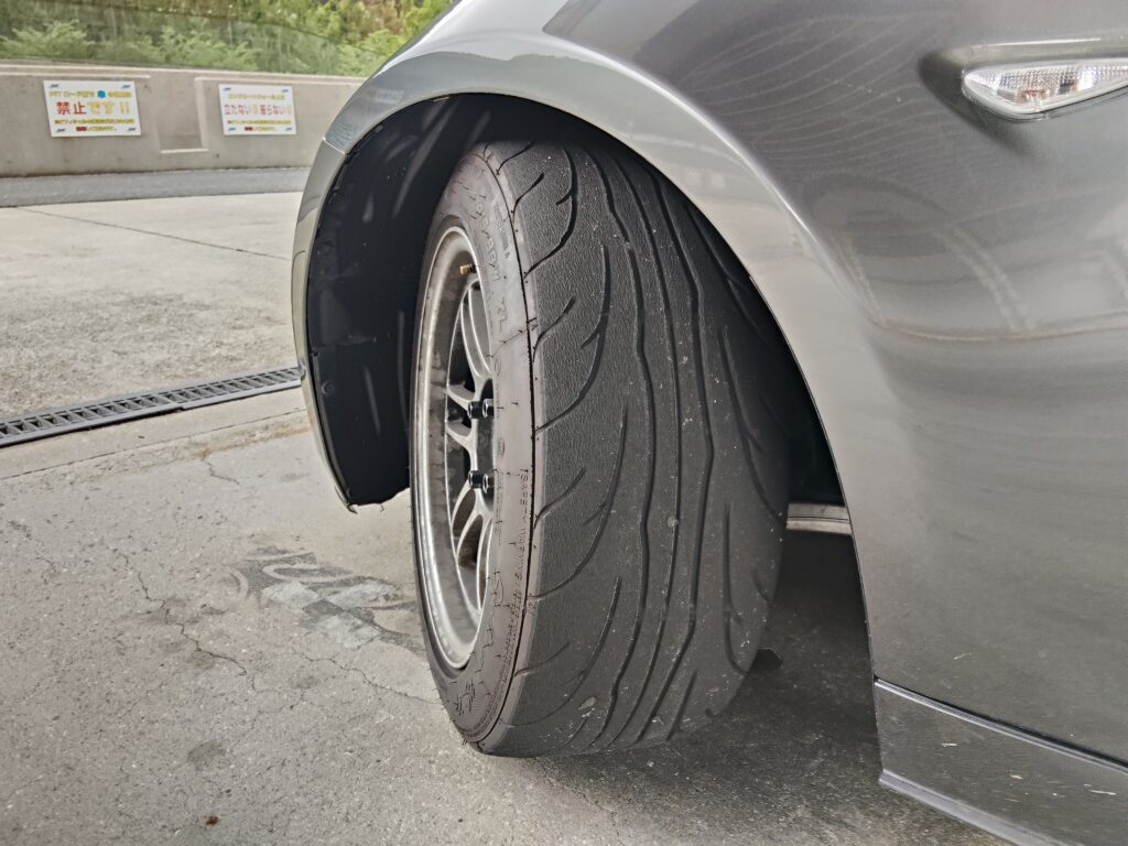 セントラルサーキット走行後のND5ロードスター NS-2R 195/55R15 4部山 1分35秒906達成 ABSエラーゼロを確認