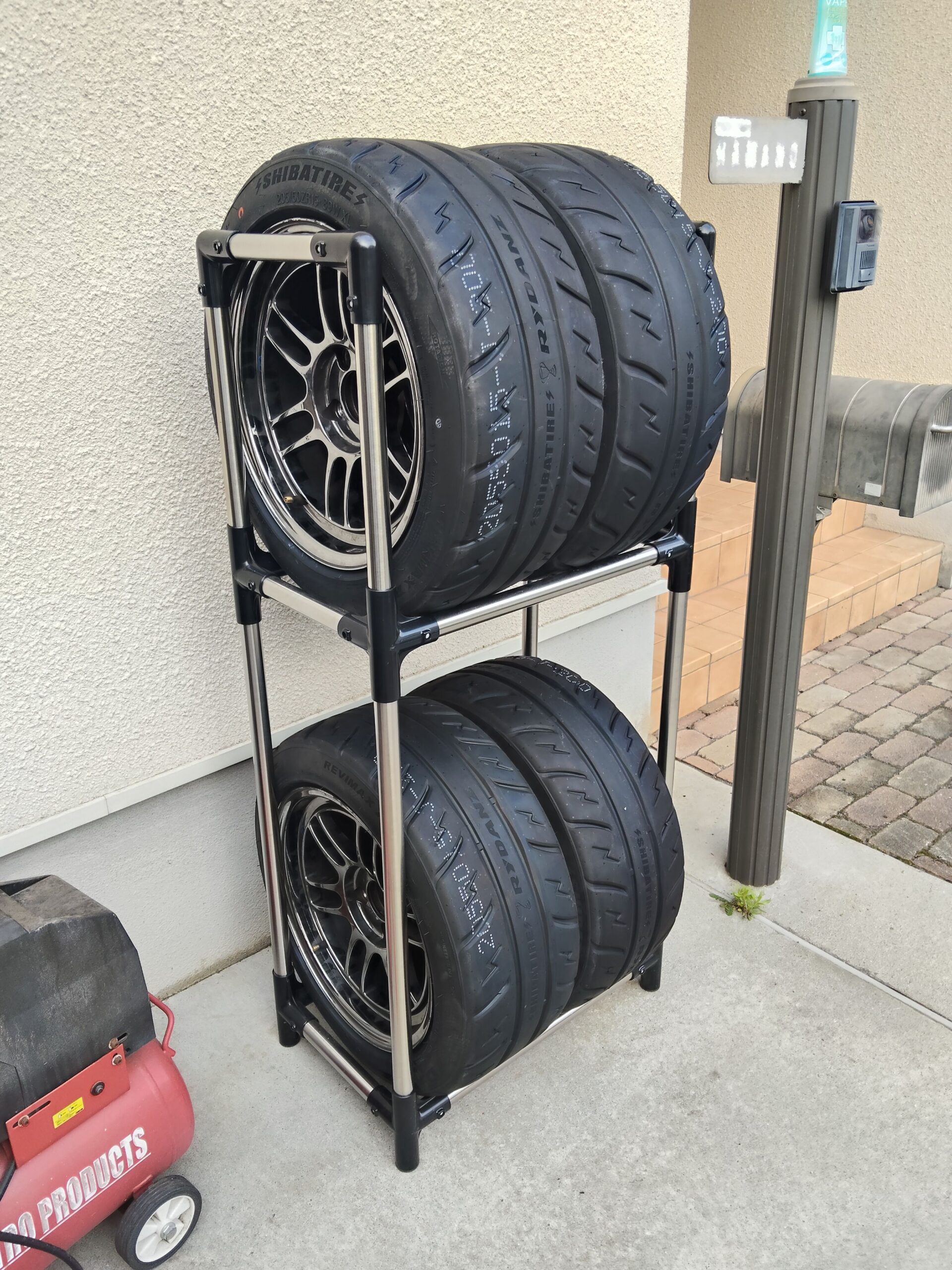 舞ジム シバ200R R31 205/50R15装着完了したND5ロードスター2号機