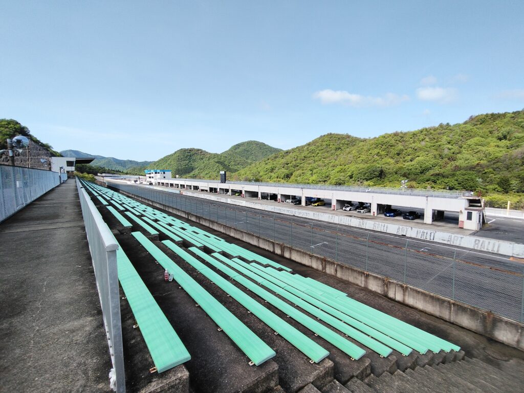 セントラルサーキット コースウォーク 路面状況確認