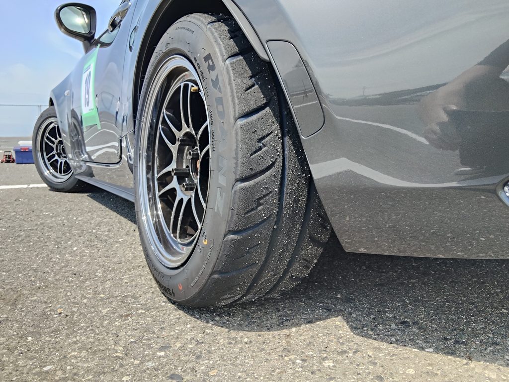 1枠走行後のシバR31 200Rリアタイヤの摩耗状態